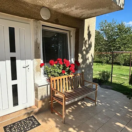 Vendy * Κάρλοβι Βάρι